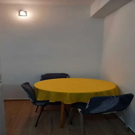 Apartament Kalajzic - Two Bedroom With Garden And Terrace A2 St