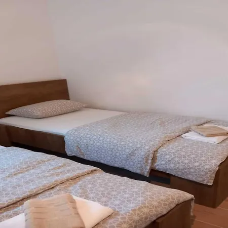 Kalajzic - Two Bedroom With Garden And Terrace A2 St