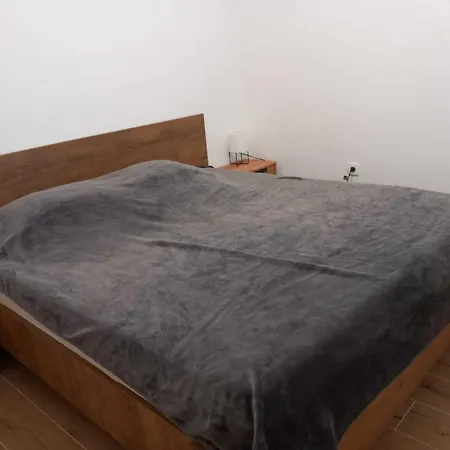 Kalajzic - Two Bedroom With Garden And Terrace A2 St Apartament Pucisca